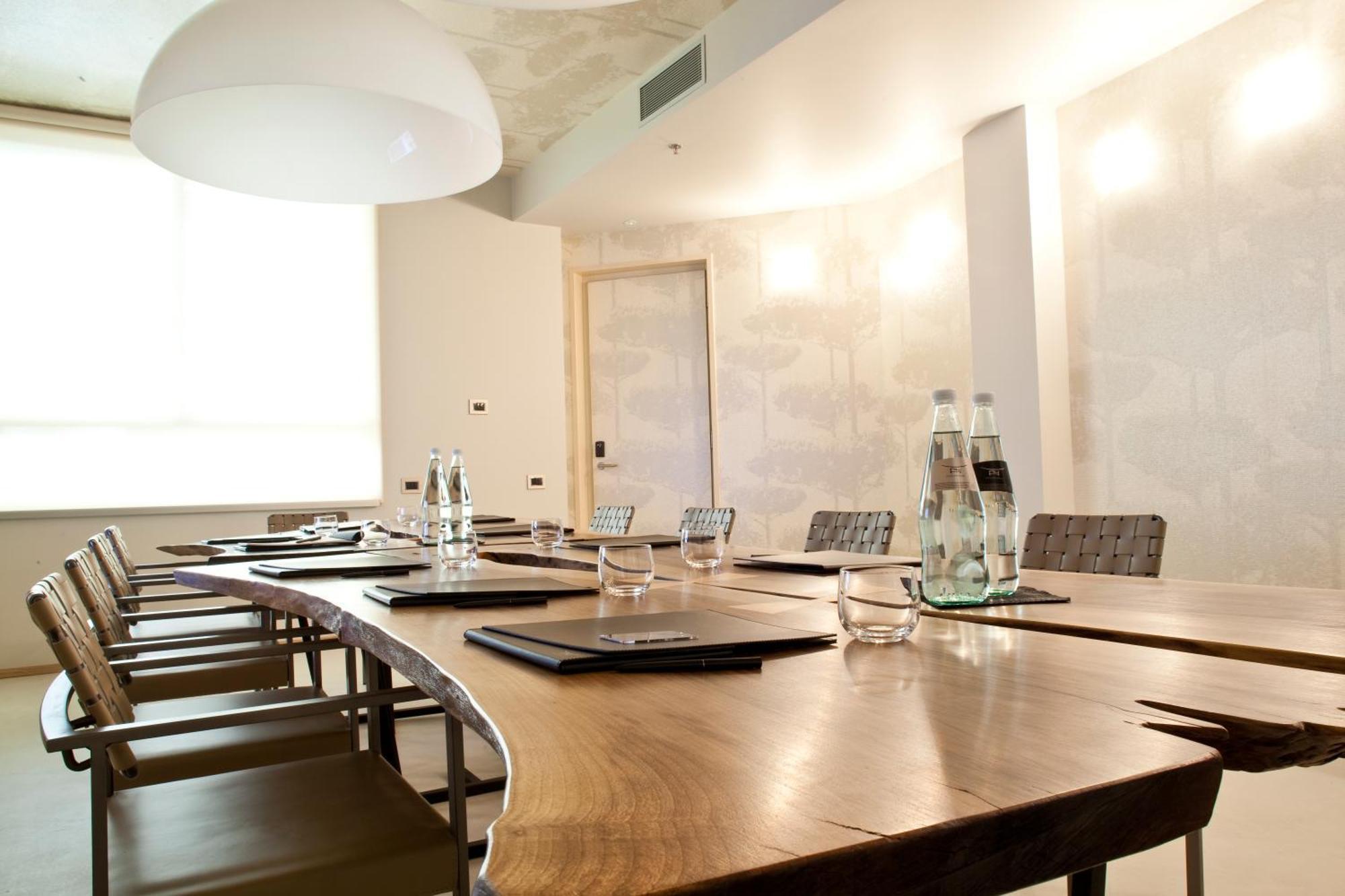 Nu Hotel Milano Kinh doanh bức ảnh